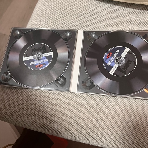 ELLA FITZGERALD 100 JAZZ GREATS- 100 ORIGINAL RECORDINGS ON 4 CDS - Picture 3 of 6